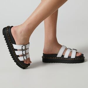 Dr. Martens Blaire Slide Sandal, White, size 9
